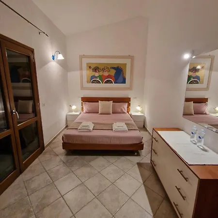 Villetta A Schiera In Zona Signorile *