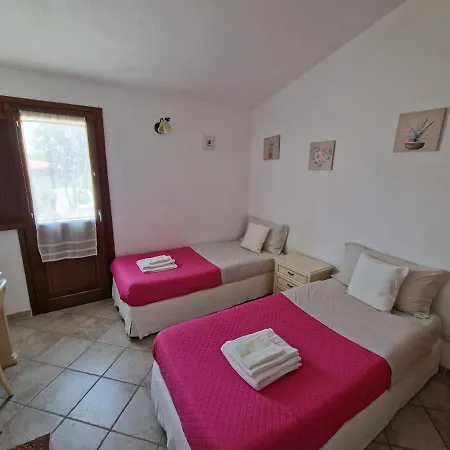 Villetta A Schiera In Zona Signorile *
